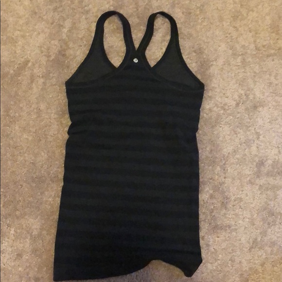 Lululemon tank - Picture 2 of 3